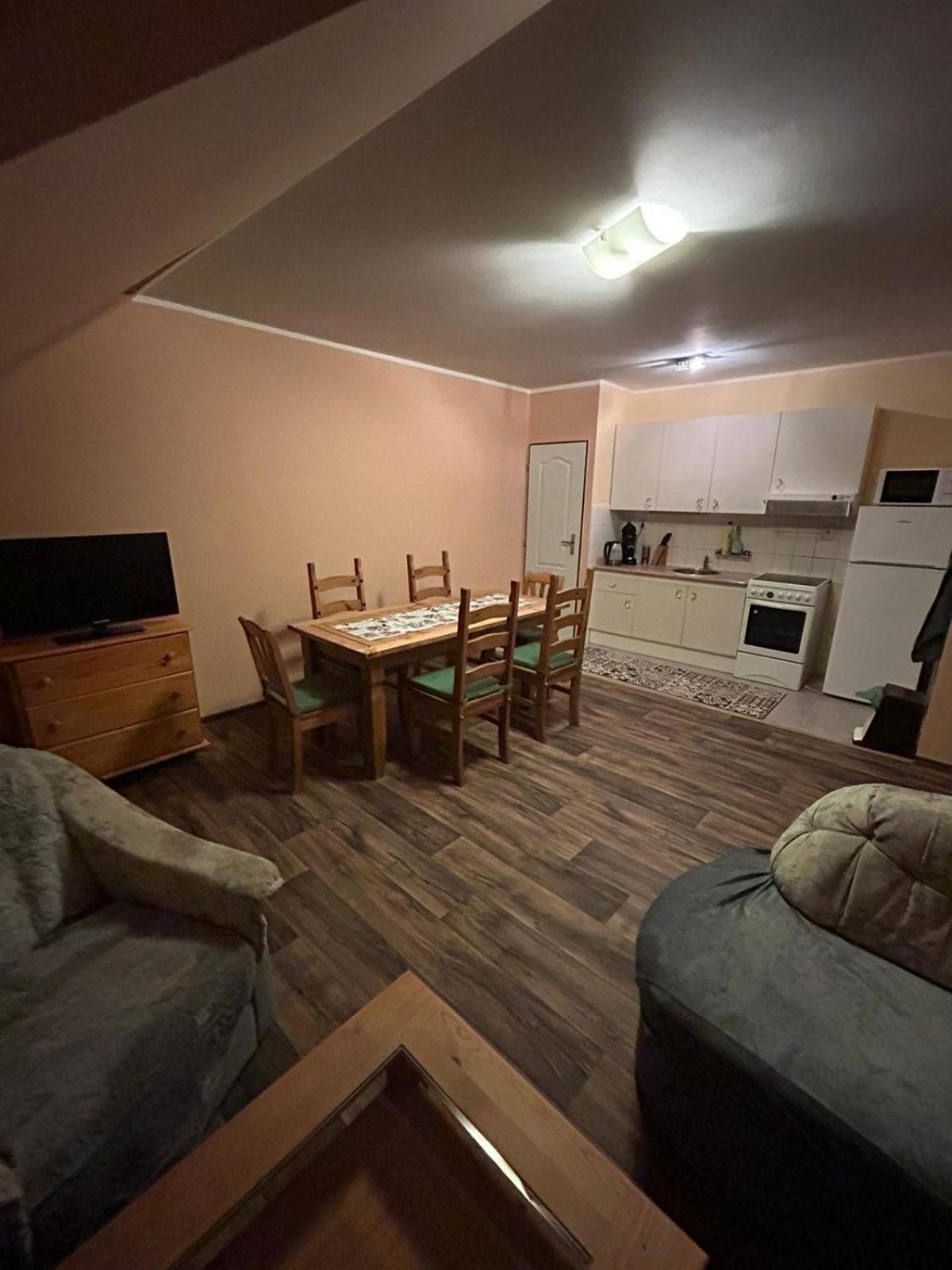 Apartment Prazdninovy V Podkrovi *